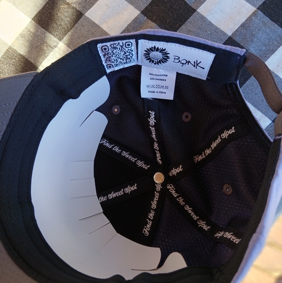 Bonk Golf Headwear. Velvet Hammer. Bill Magnet for Ball Marker. Purple/ Grey - Picture 6 of 8